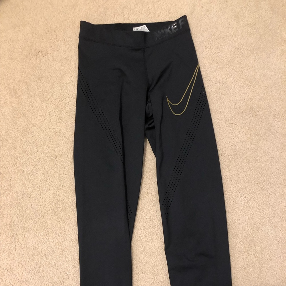 Nike performance leggings